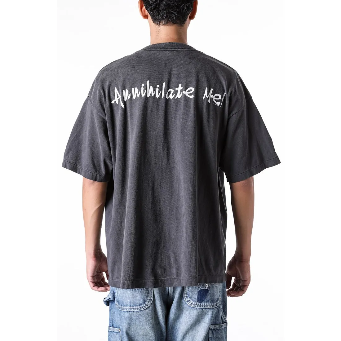 SAINT MXXXXXX SAINT SS TEE/BLK Green SAINT BOX LOGO short sleeves Washed black S-XL Look for cylindrical fabrics without side seams. Don’t buy open ones anymore. It’s boring. Assute garments are dyed. The whole piece is sprayed with horse-hair spray. Then spray it again to fade. The collar and cuffs are frayed. Many places are damaged. Authentic grade printing is restored. Accessories are complete. With little angel anti-counterfeiting label.
